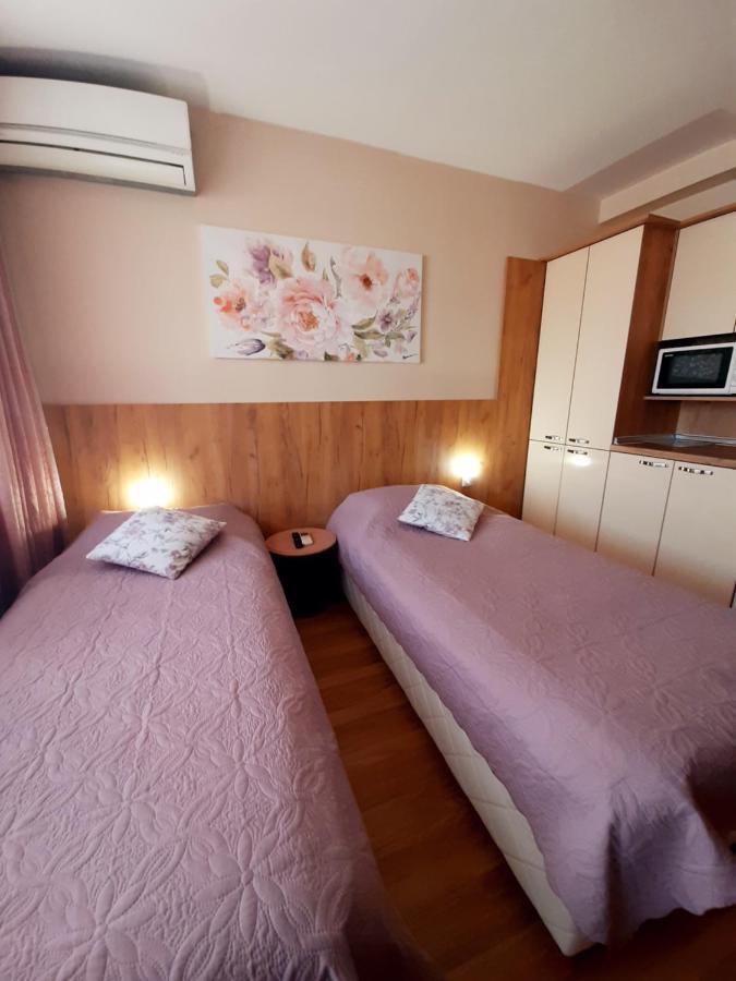Private Rooms Silvia Варна Екстер'єр фото