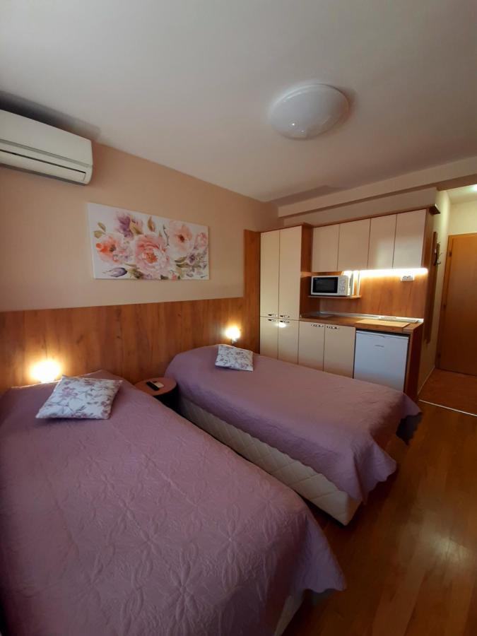 Private Rooms Silvia Варна Екстер'єр фото