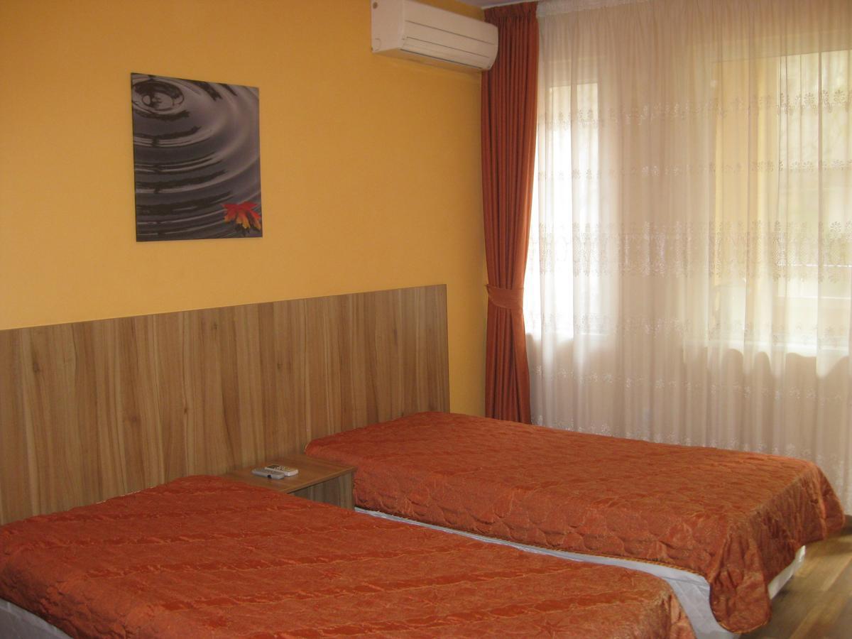 Private Rooms Silvia Варна Екстер'єр фото