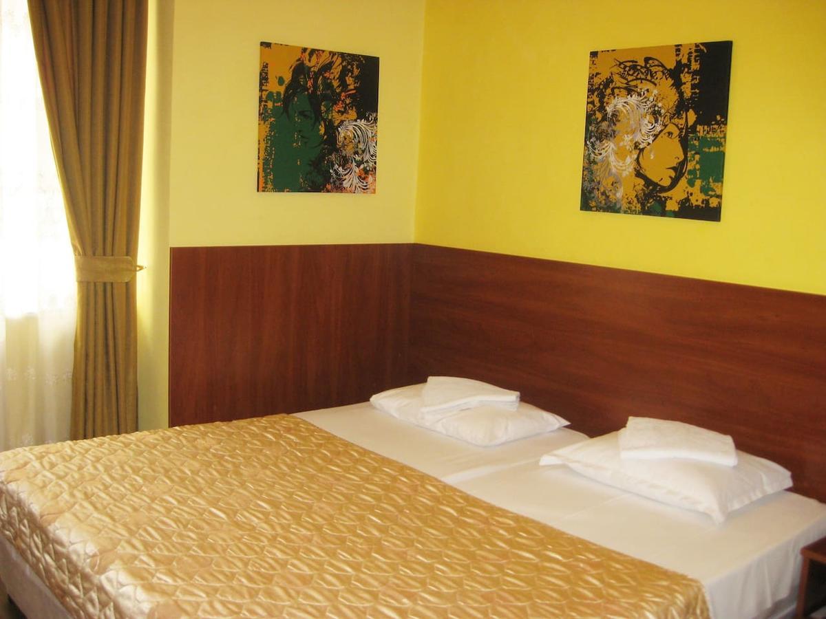 Private Rooms Silvia Варна Екстер'єр фото